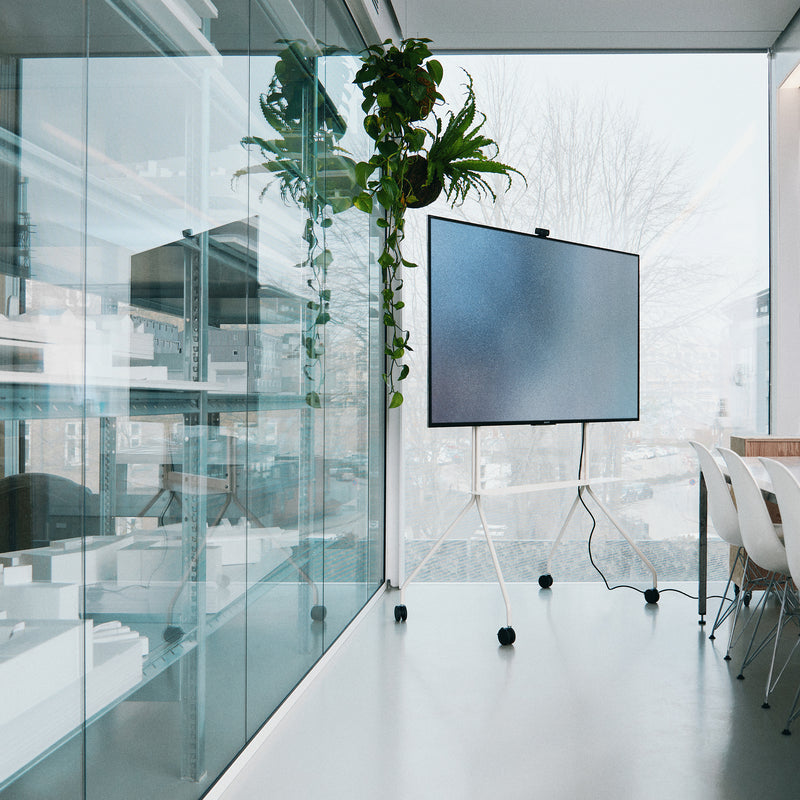 Pedestal - Moon Pro TV-Ständer | charcoal, ultra marine, pearl