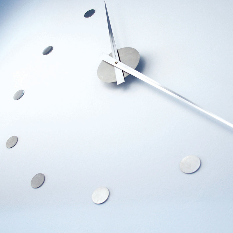 Radius Design - Flexible Wanduhr