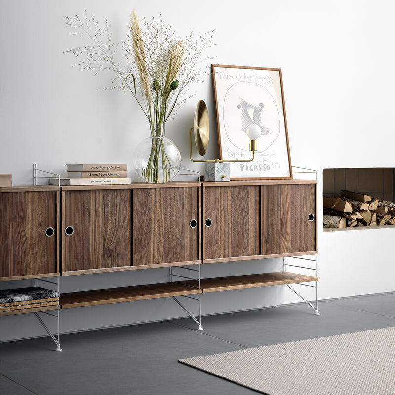 String - Sideboard