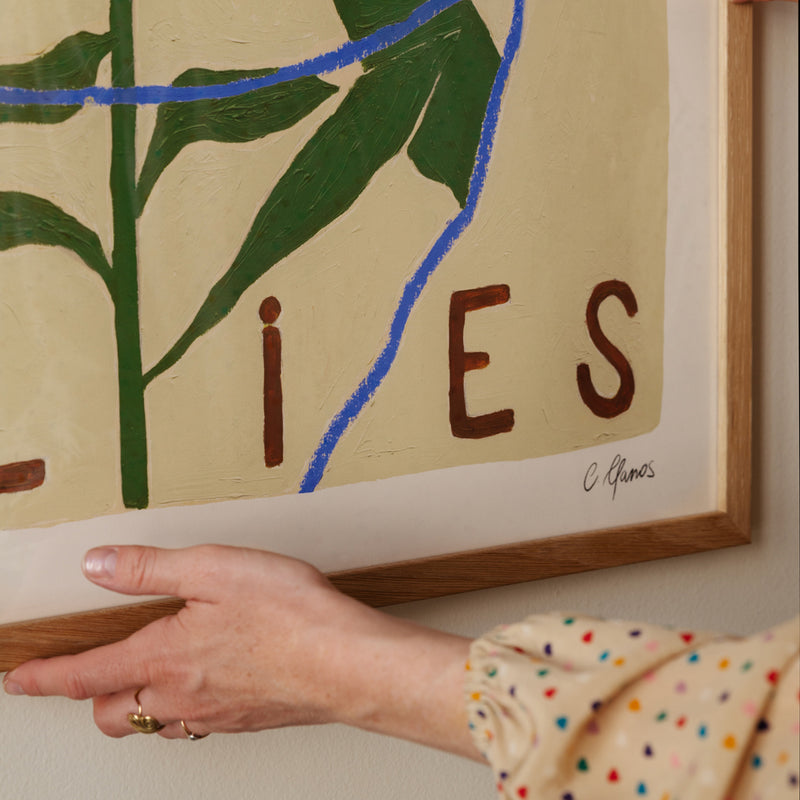 The Poster Club - Lilies von Carla Llanos