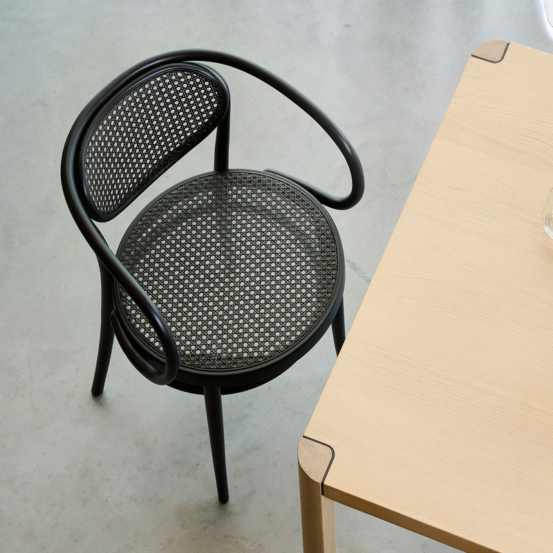 Thonet - 210 R Armlehnstuhl