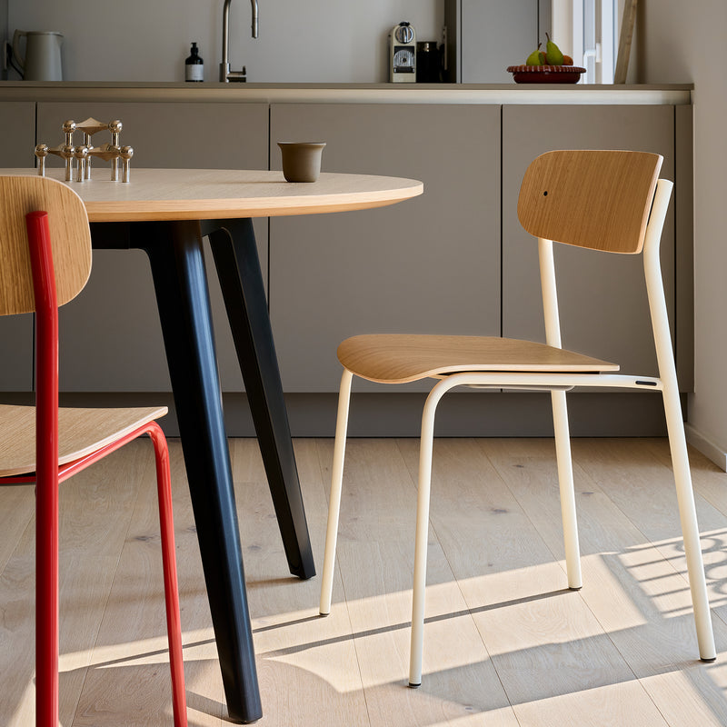 Thonet - S 243 Stuhl | Eiche klar lackiert / perlweiß