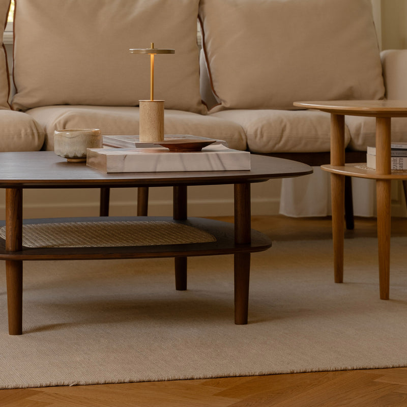 Umage - Together Couchtisch | niedrig / Eiche dunkel / 100 x 100 cm