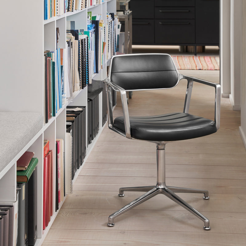 Vipp - 453 Swivel Drehstuhl | Gleiter / Leder schwarz
