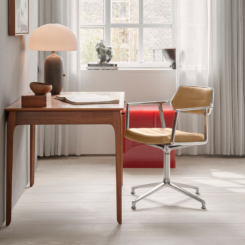 Vipp - 453 Swivel Drehstuhl | Gleiter / Leder camel