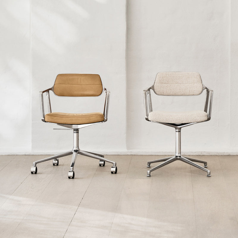 Vipp - 453 Swivel Drehstuhl | Rollen / Leder camel, Gleiter / Leder camel