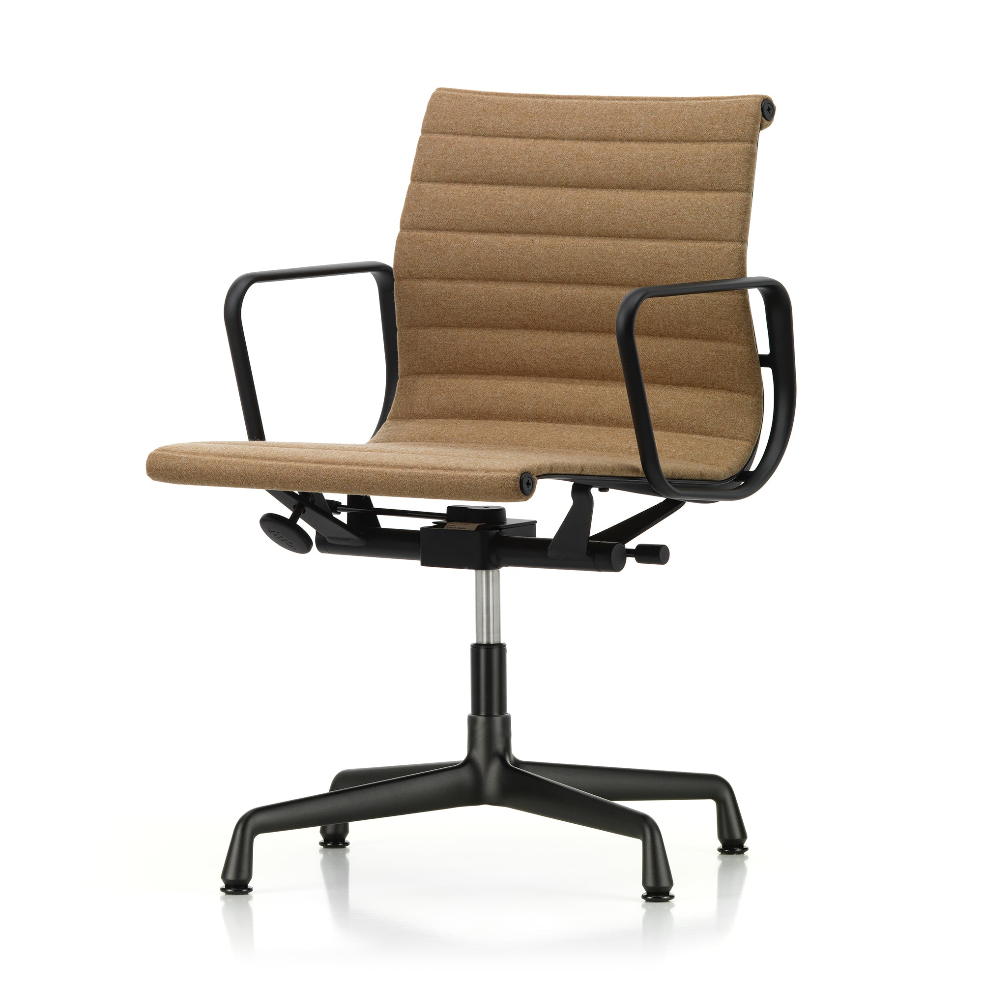 Vitra - EA 132 Bürostuhl mit Armlehnen | 