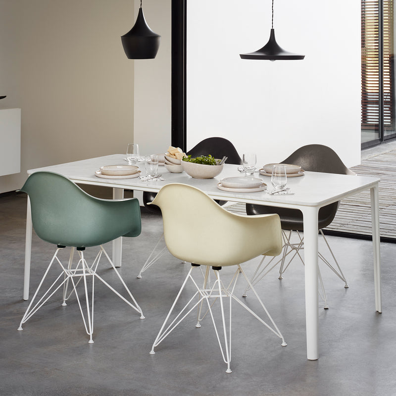 Vitra - Eames Fiberglass Armchair DAR