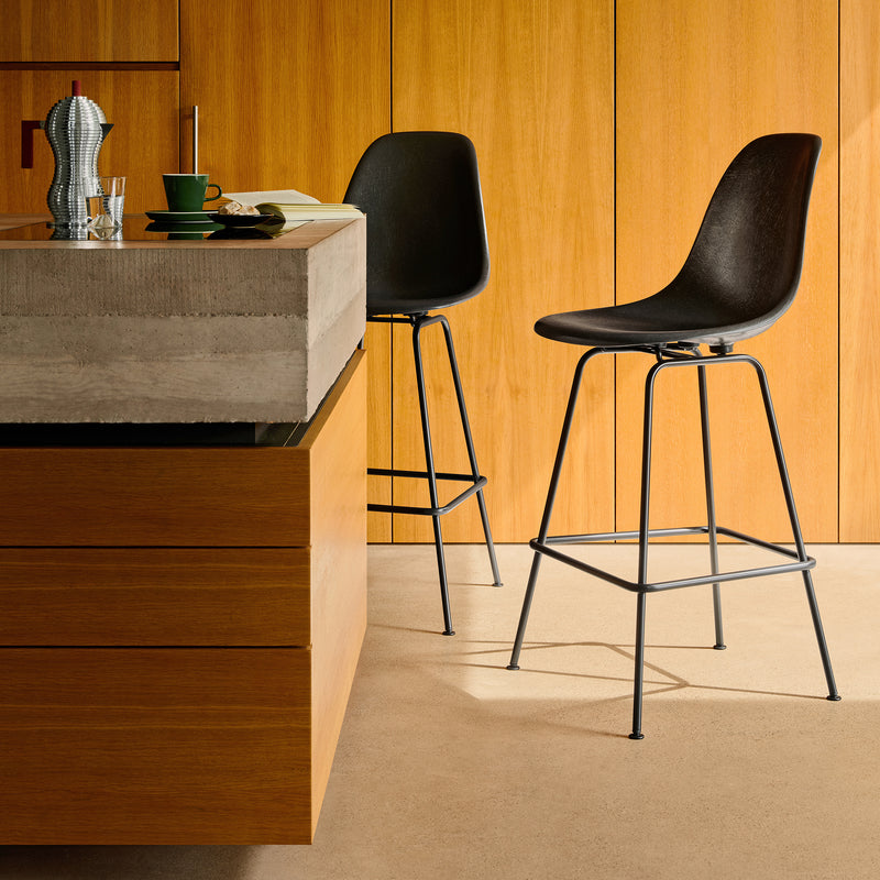 Vitra - Eames Fiberglass Barstuhl