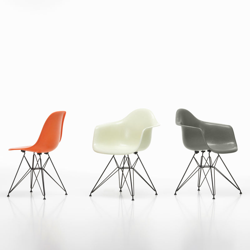 Vitra - Eames Plastic Side Chair DSR RE
