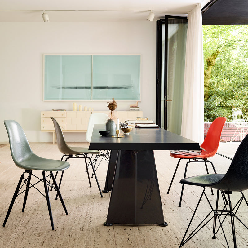 Vitra - Eames Fiberglass Side Chair DSW