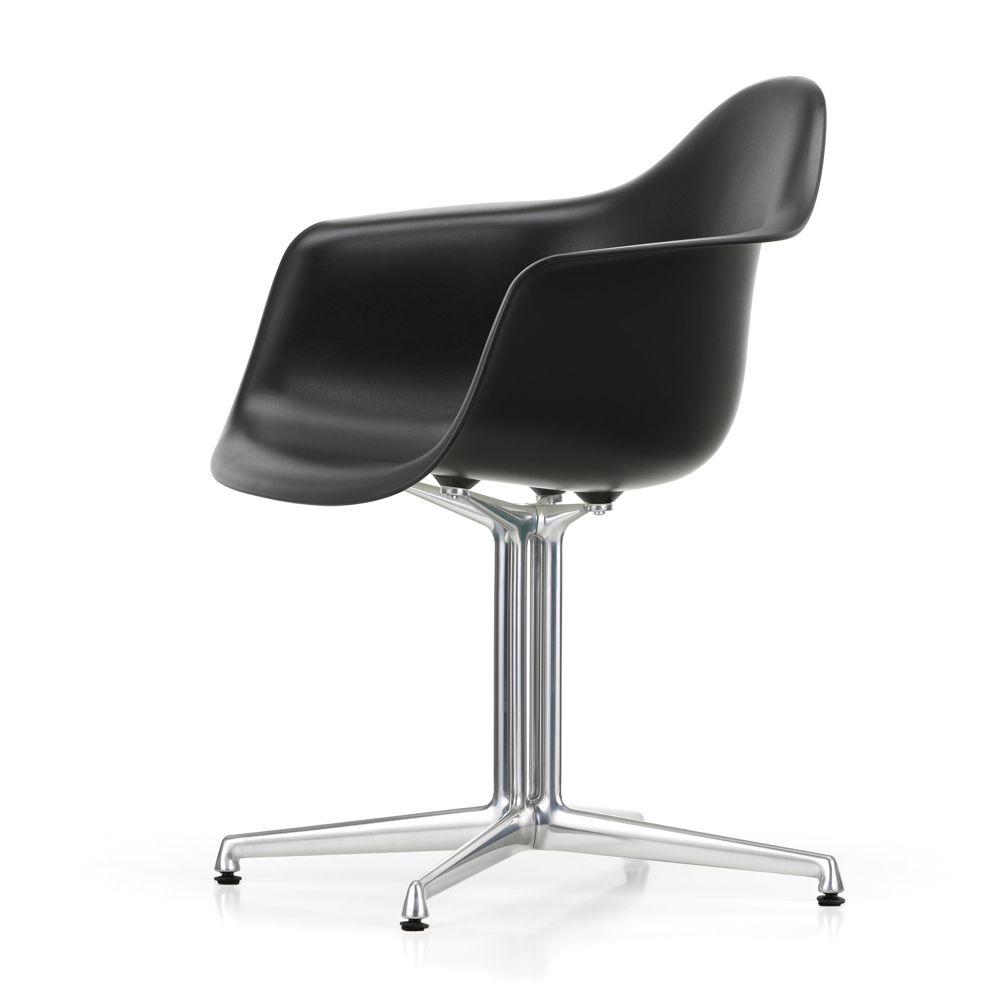Vitra - Eames Plastic Armchair DAL RE | tiefschwarz RE
