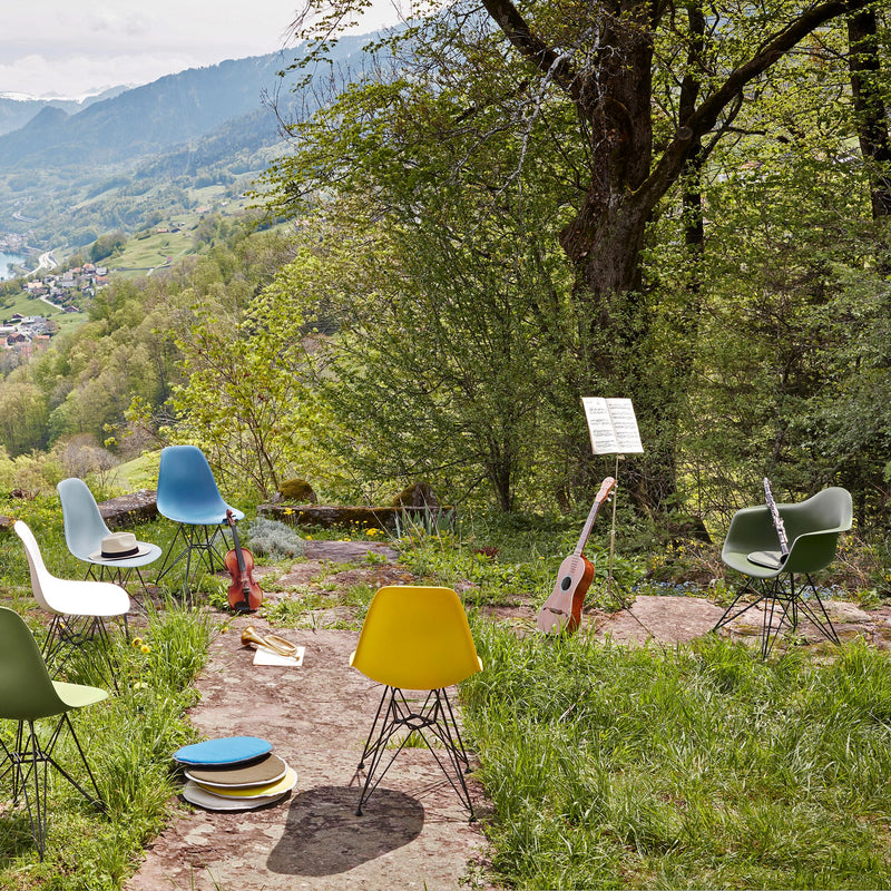 Vitra - Eames Plastic Armchair DAR RE