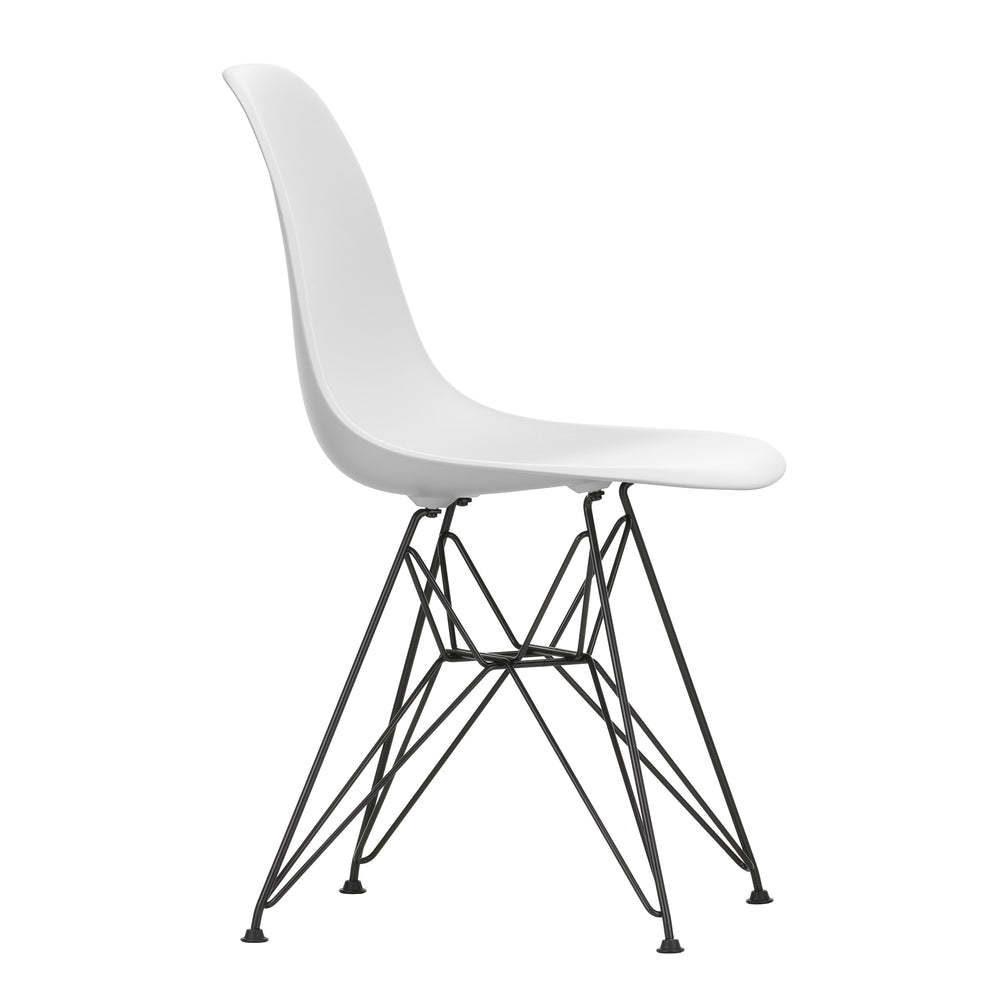 Vitra - Eames Plastic Side Chair DSR RE | cotton weiß RE / basic dark