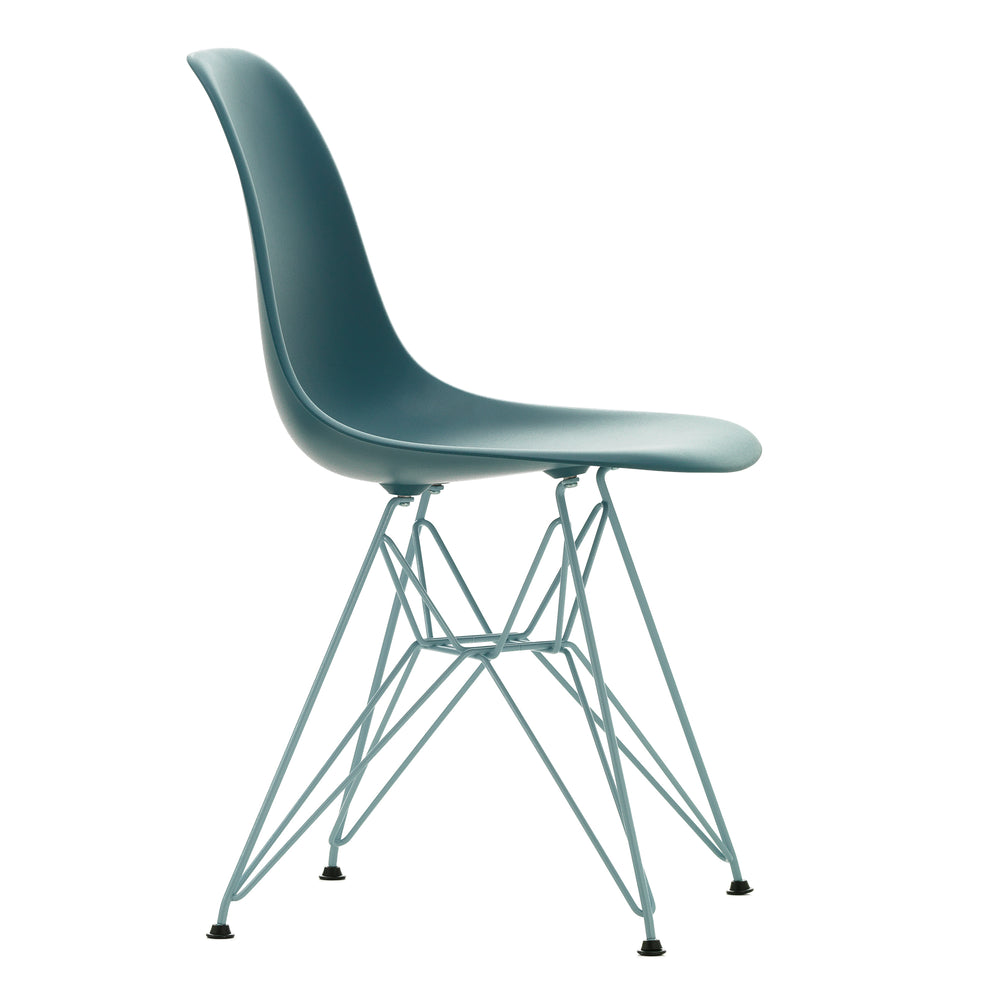 Vitra - Eames Plastic Side Chair DSR RE Special Colours | meerblau RE