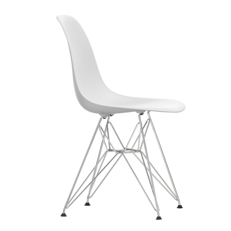 Vitra - Eames Plastic Side Chair DSR RE | cotton weiß RE / verchromt