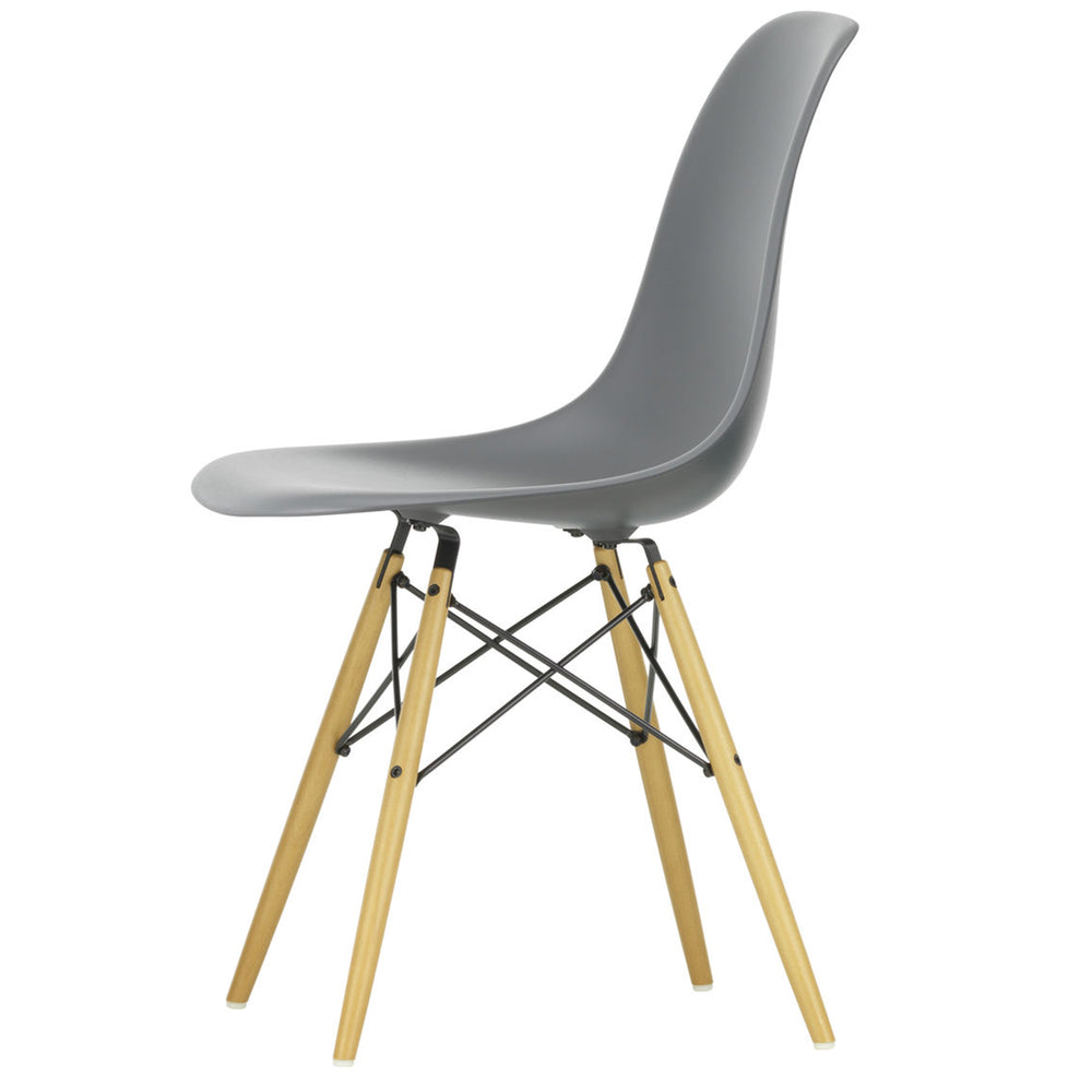 Vitra - Eames Plastic Side Chair DSW RE | Filzgleiter basic dark / granitgrau RE / Ahorn gelblich