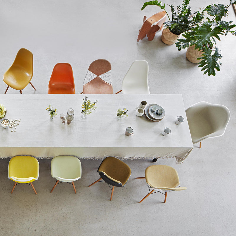 Vitra - Eames Plastic Armchair DAR mit Vollpolster