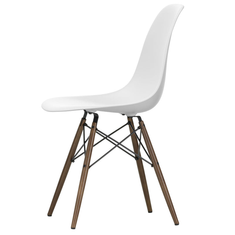 Vitra - Eames Plastic Side Chair DSW RE | Filzgleiter basic dark / cotton weiß RE / Ahorn dunkel 