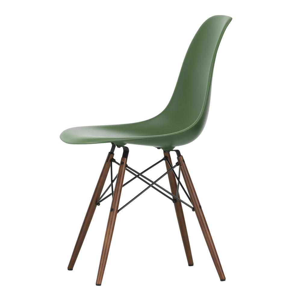 Vitra - Eames Plastic Side Chair DSW RE | forest RE / Ahorn dunkel 