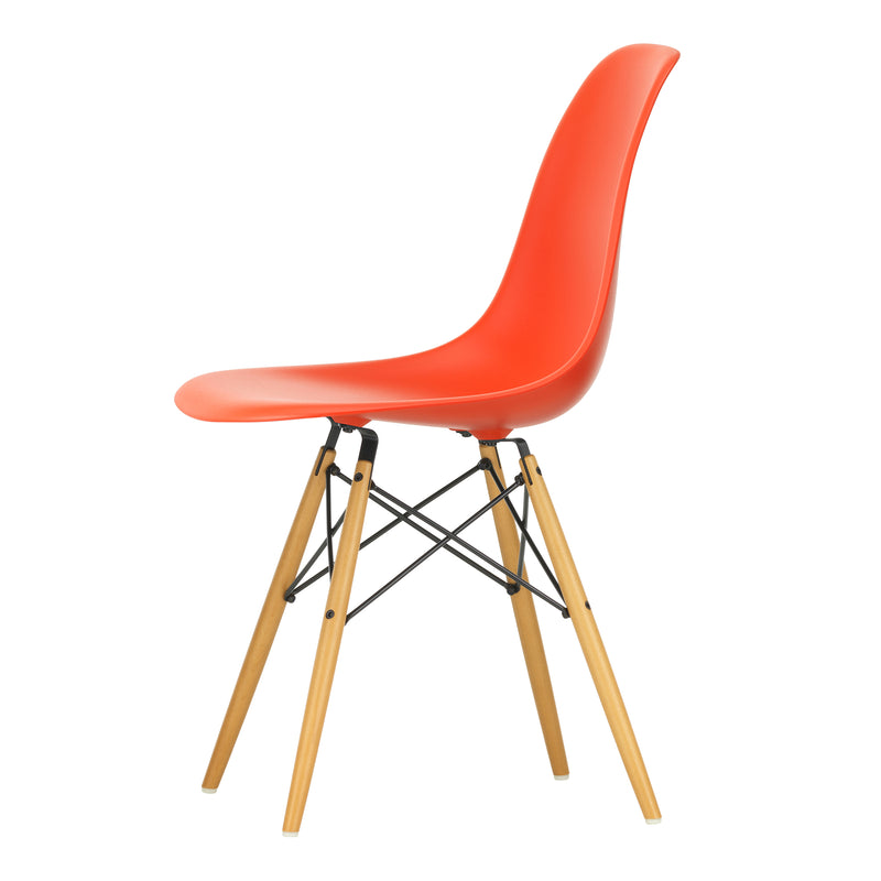 Vitra - Eames Plastic Side Chair DSW RE | Filzgleiter basic dark / poppy red RE / Ahorn gelblich
