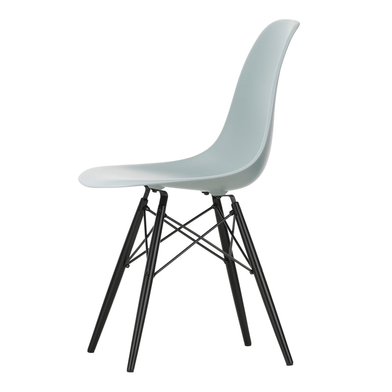 Vitra - Eames Plastic Side Chair DSW RE | Filzgleiter basic dark / hellgrau RE / Ahorn schwarz