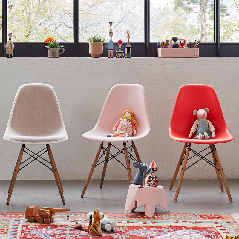 Vitra - Eames Plastic Side Chair DSW
