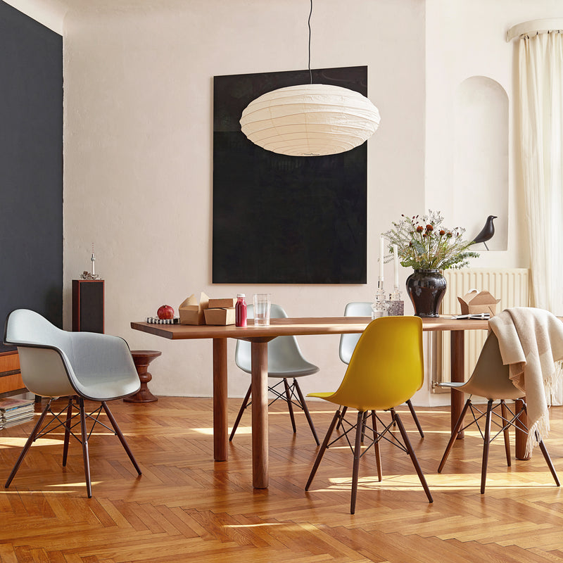 Vitra - Eames Plastic Side Chair DSW