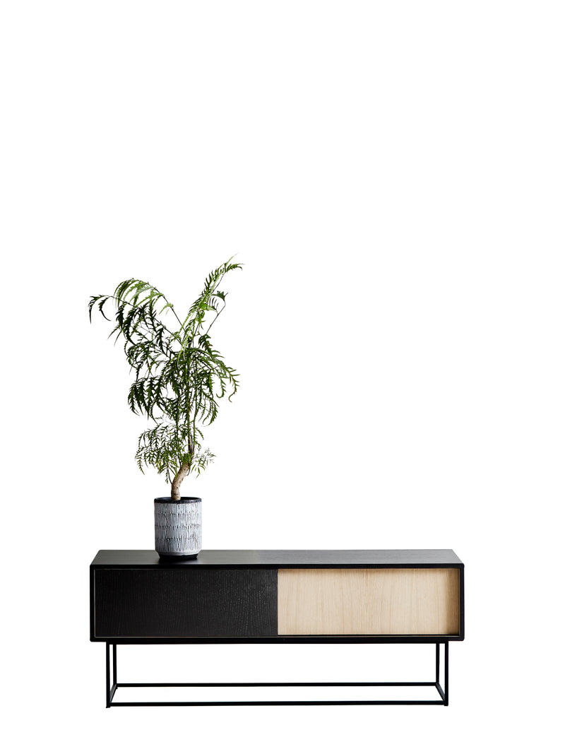 Woud - Virka Sideboard | tief / schwarz