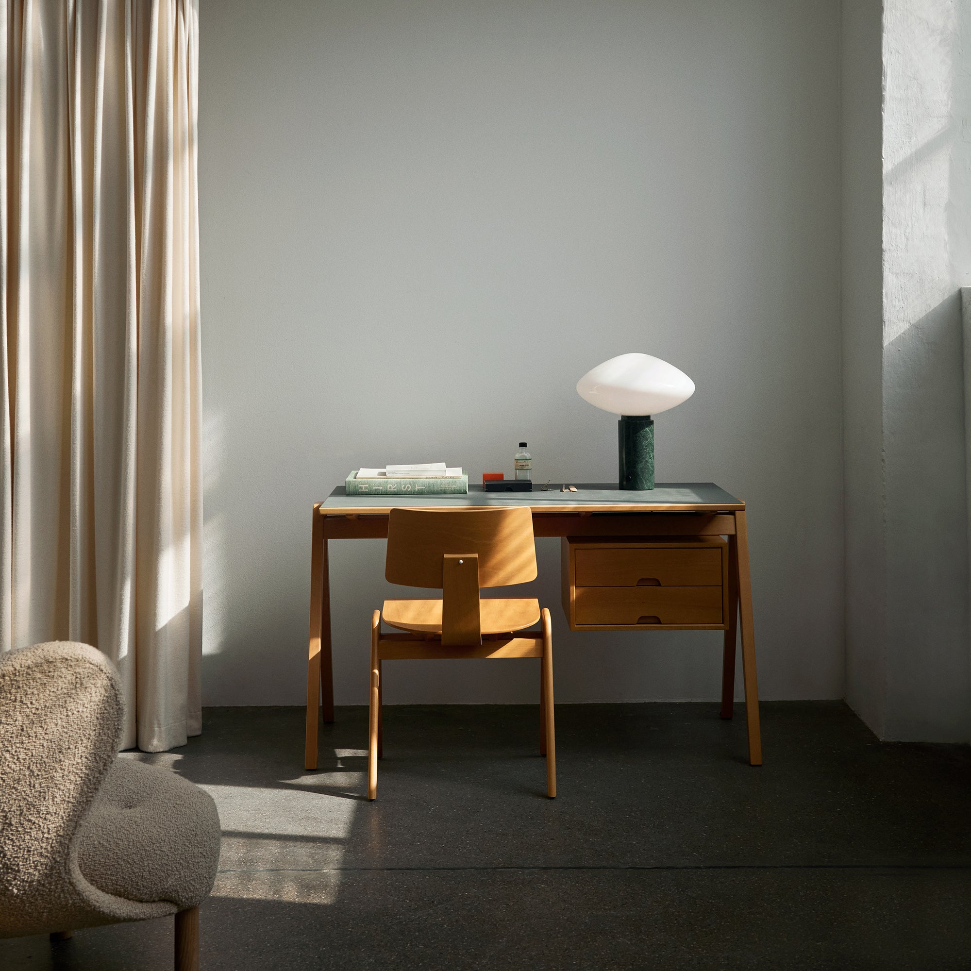 &amp;Tradition - Daystak RD3 Schreibtisch | Laminat Verde Conmodoro, Buche
