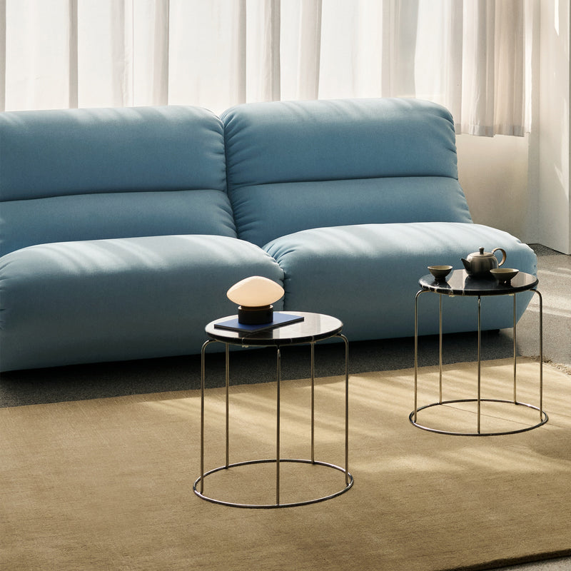 &amp;Tradition - Hi Lo 2-Sitzer Sofa | Kvadrat Gentle 0733 / Blau