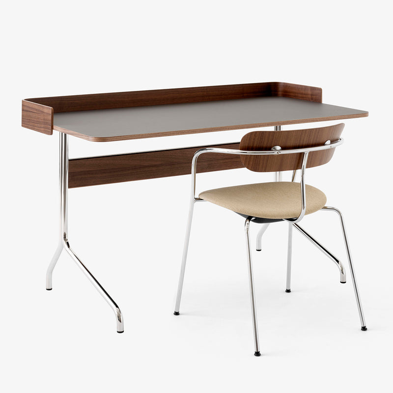 &amp;Tradition - Pavilion AV17 Schreibtisch mit Umrandung