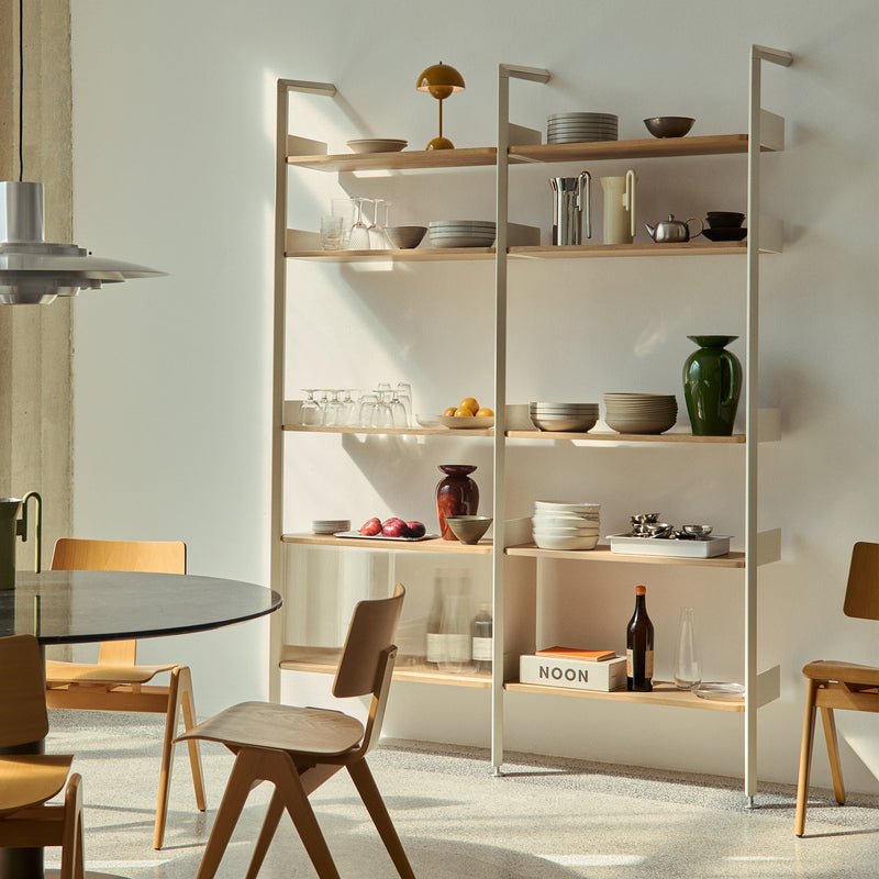 &amp;Tradition - Rombe Konfiguration A Regal | Regalböden Eichenfurnier / Eichenfurnier / Alabaster