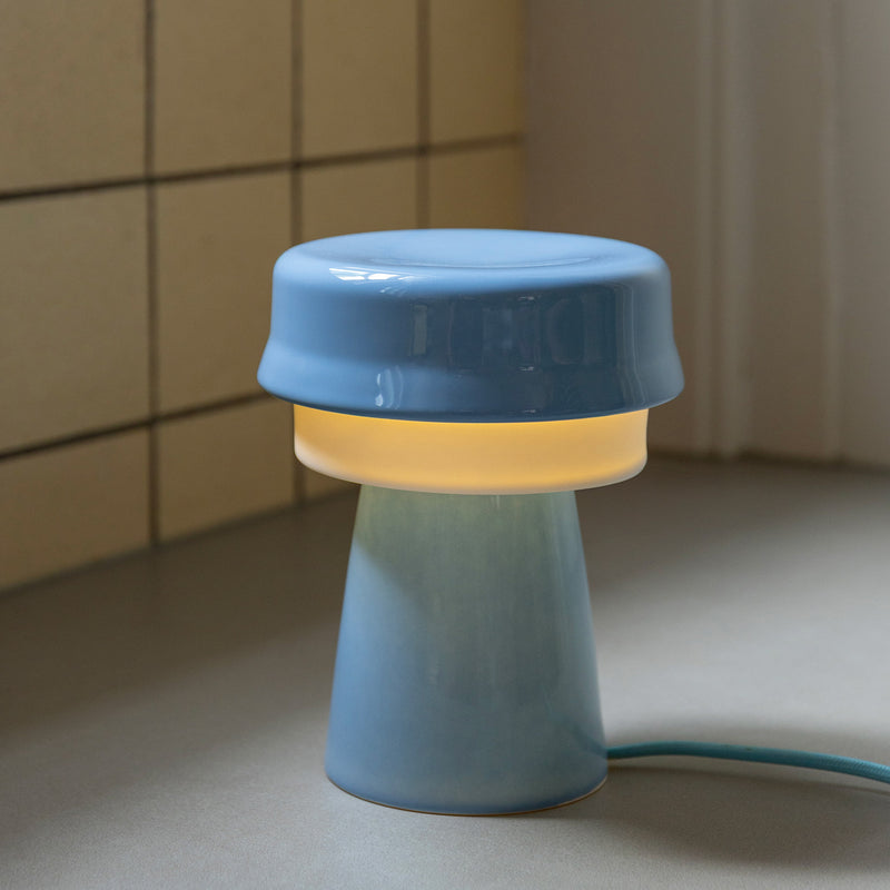 &amp;klevering - Hat Tischleuchte | blue/white