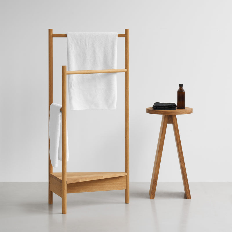 e15 - EK02 Stool Hocker