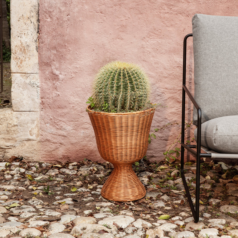 Ferm Living - Agnes Blumenständer geflochten