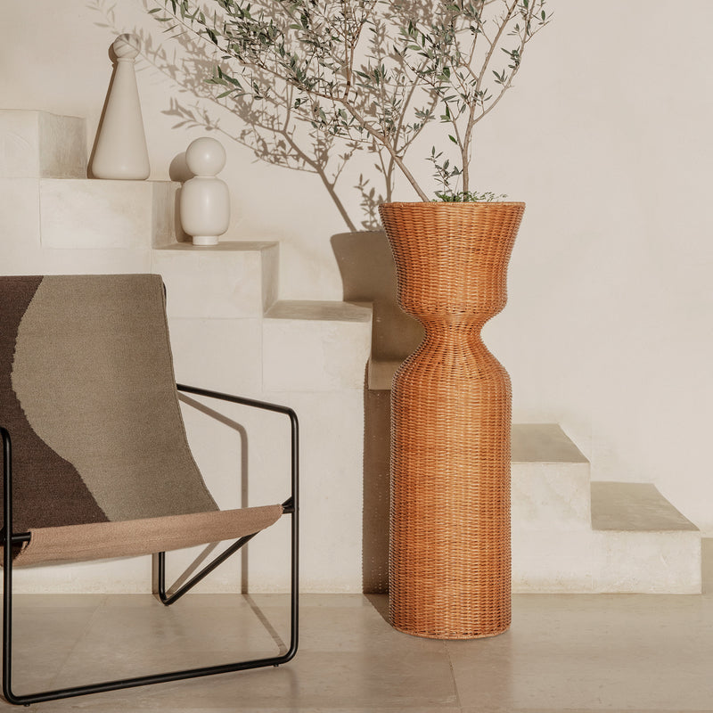 Ferm Living - Agnes Blumenständer geflochten