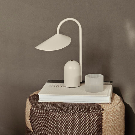 Ferm Living - Arum Akku LED-Tischleuchte