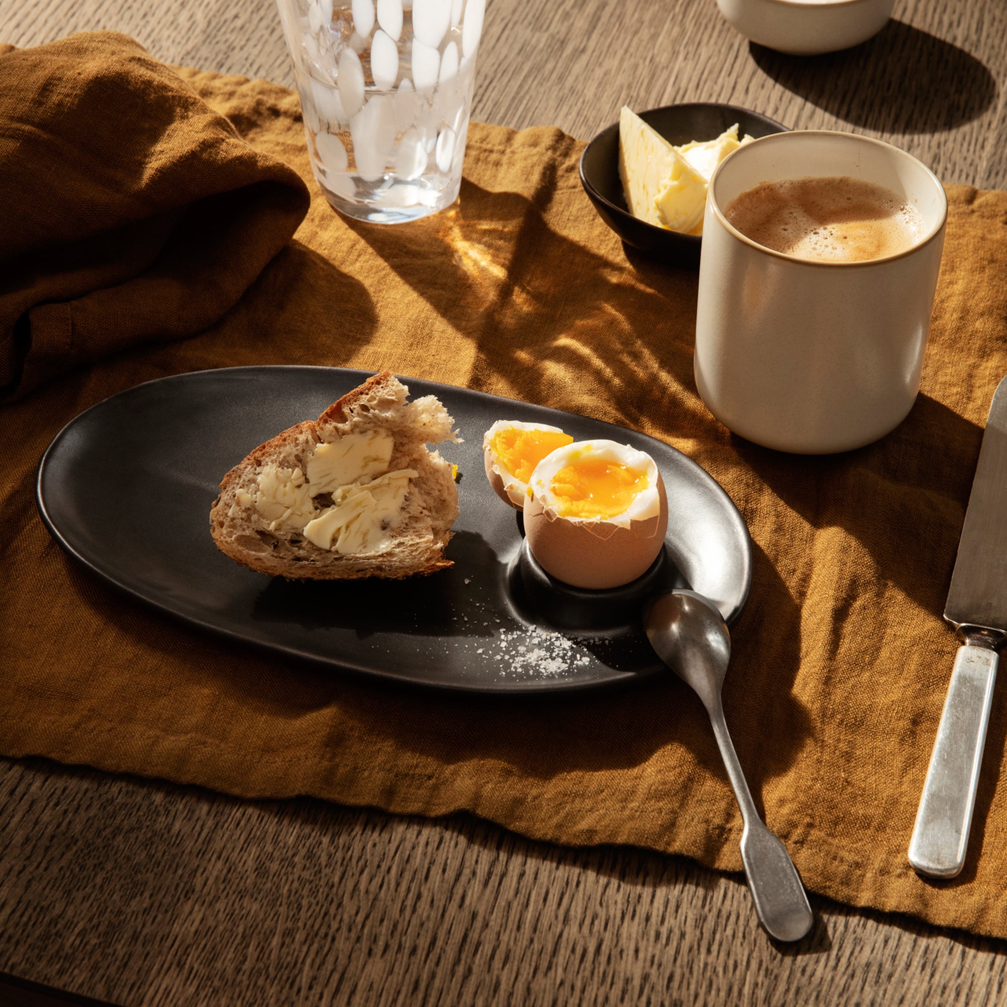 Ferm Living - Flow Frühstücksteller | schwarz