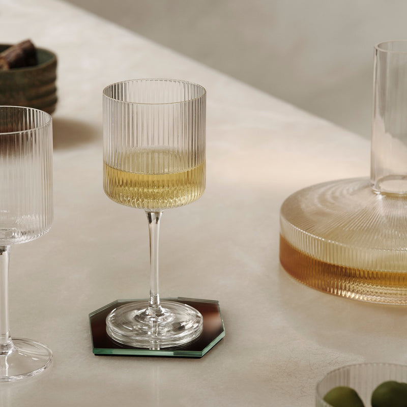 Ferm Living - Ripple Rotweinglas (2er-Set)