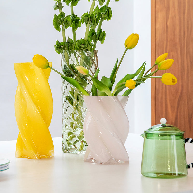 &amp;klevering - Marshmallow Vase
