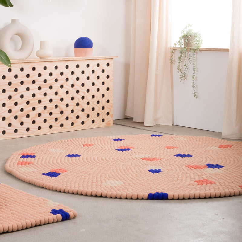 myfelt - Terra Rose Filzkugelteppich rund